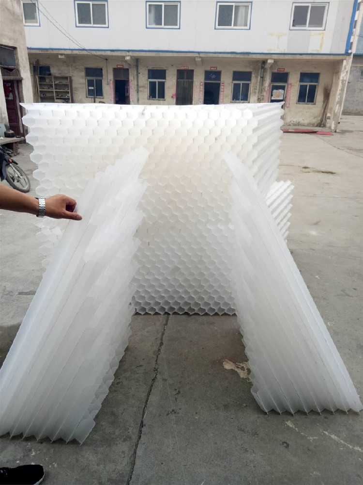 斜管填料在沉淀池里几大注意事项 斜管填料在沉淀池里几大注意事项